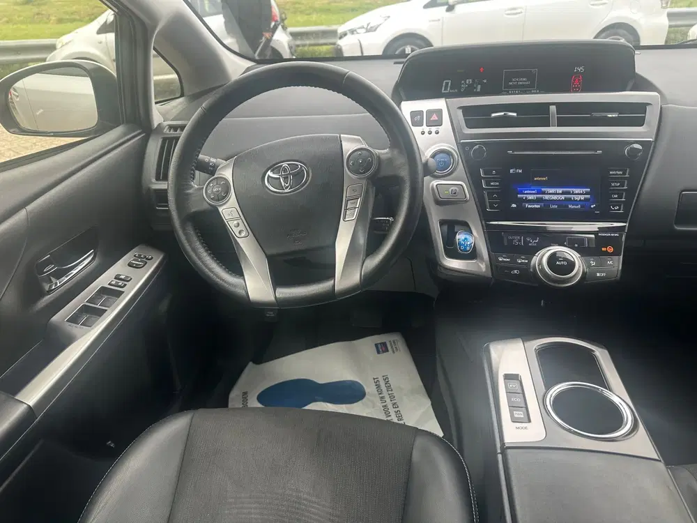 Toyota Prius 1.8 Dynamic Dealer onderhoud Nette Auto. 1 uit 2020, foto 8