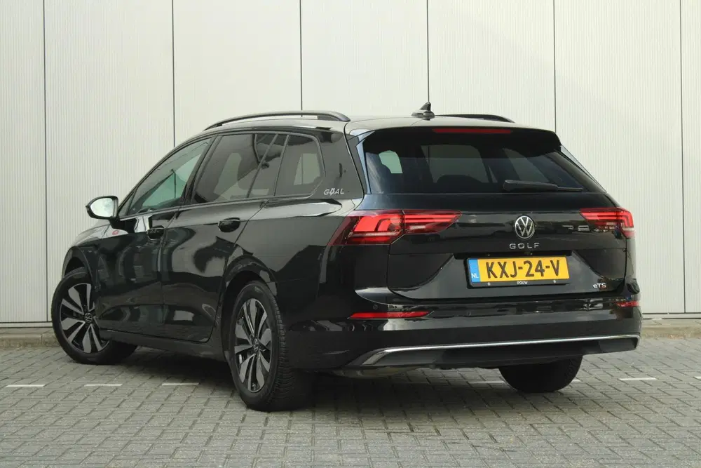 Volkswagen Golf 1.5 eTSI 150pk DSG Life 'Goal' uit 2025, foto 14
