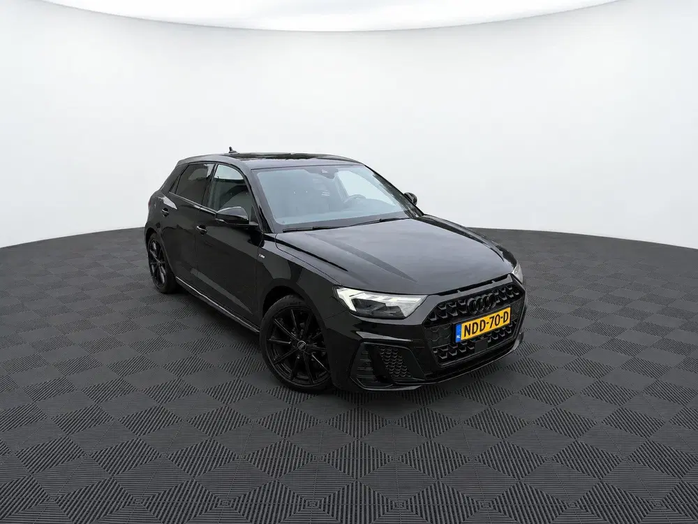 Audi A1 25 TFSI Pro Line S Black Edition uit 2022, foto 2