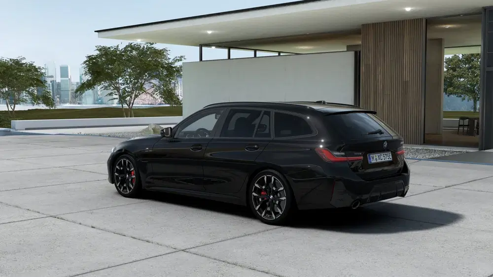 BMW 3-serie 330e M Sport Automaat uit 2026, foto 2