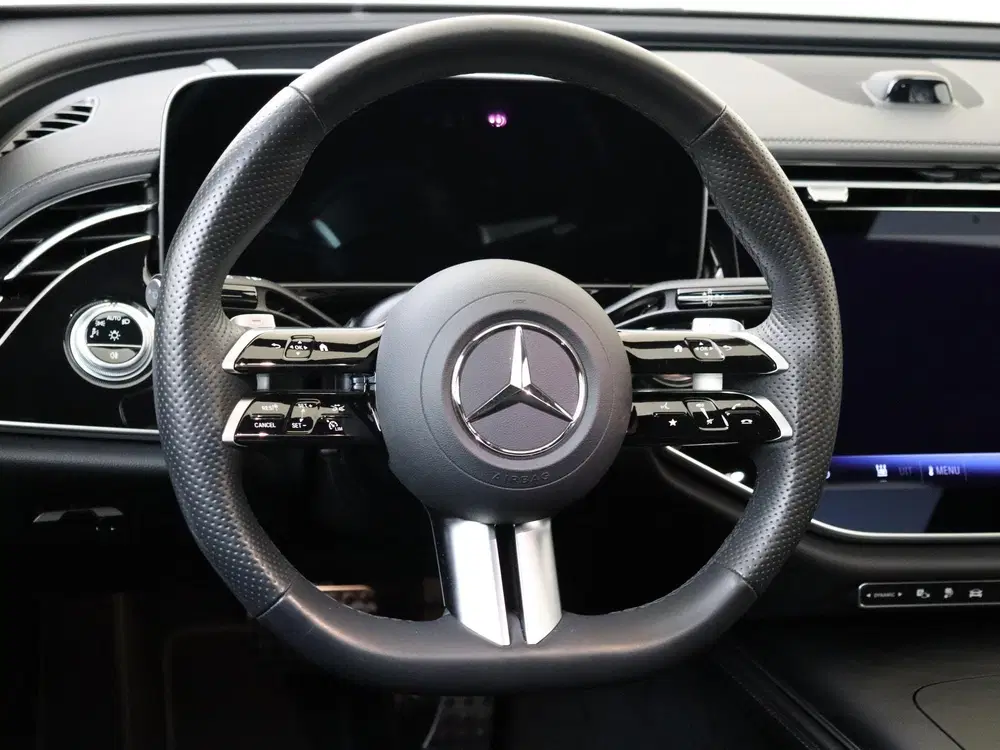 Mercedes-Benz E-Klasse 400 e 4MATIC Exclusive Line Premium P uit 2024, foto 10