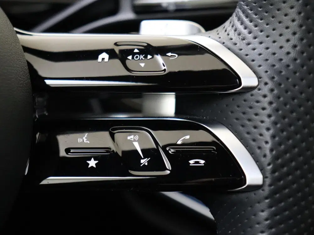 Mercedes-Benz E-Klasse 400 e 4MATIC Exclusive Line Premium P uit 2024, foto 13