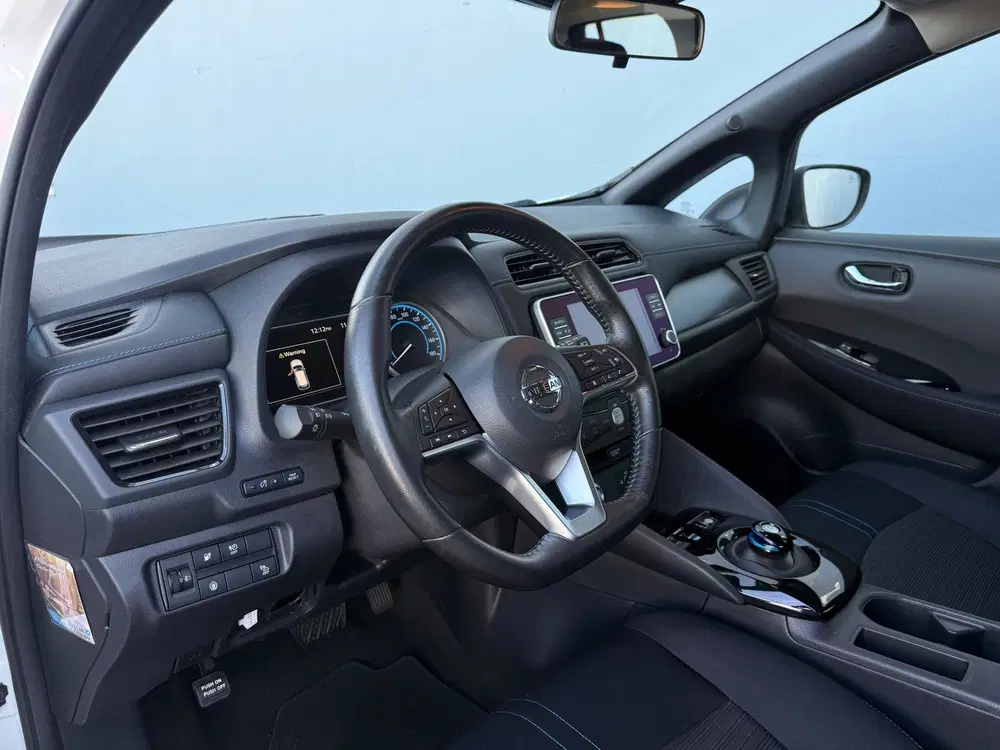 Nissan Leaf Acenta 40 kWh uit 2021, foto 9