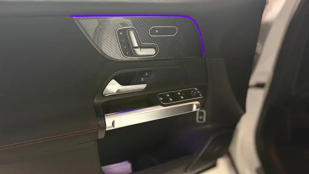 Mercedes-Benz GLB 250 4MATIC Premium Plus uit 2020, foto 5