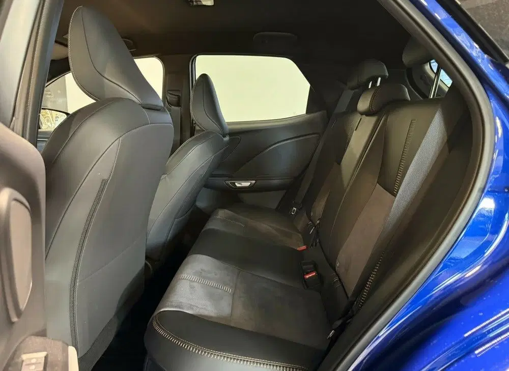 Lexus LBX 1.5 Cool 2WD Advanced Pack uit 2024, foto 11