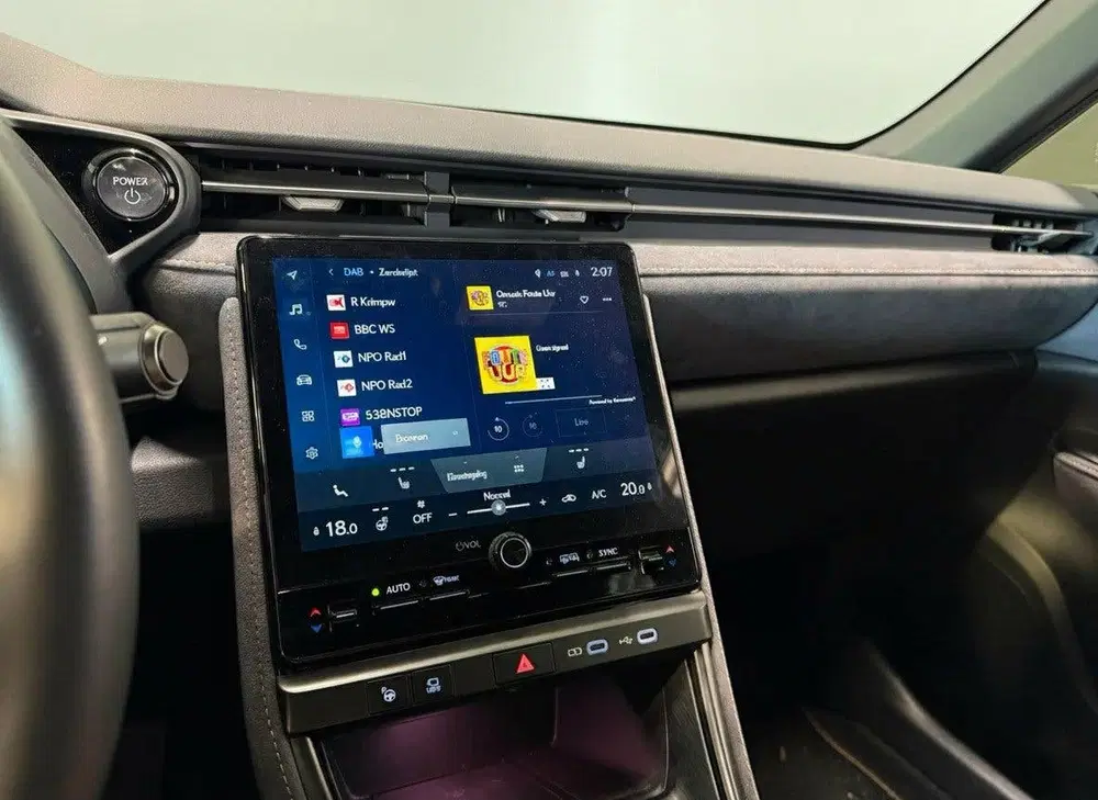 Lexus LBX 1.5 Cool 2WD Advanced Pack uit 2024, foto 6
