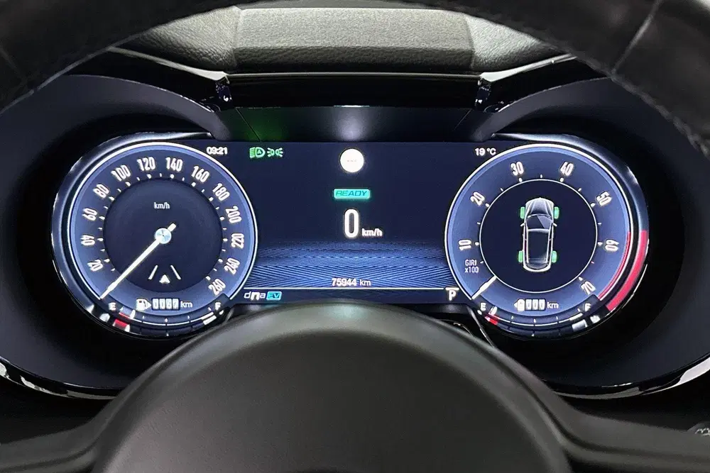 Alfa Romeo Tonale 1.3T PHEV Edizione Speciale Panoramadak Le uit 2024, foto 12