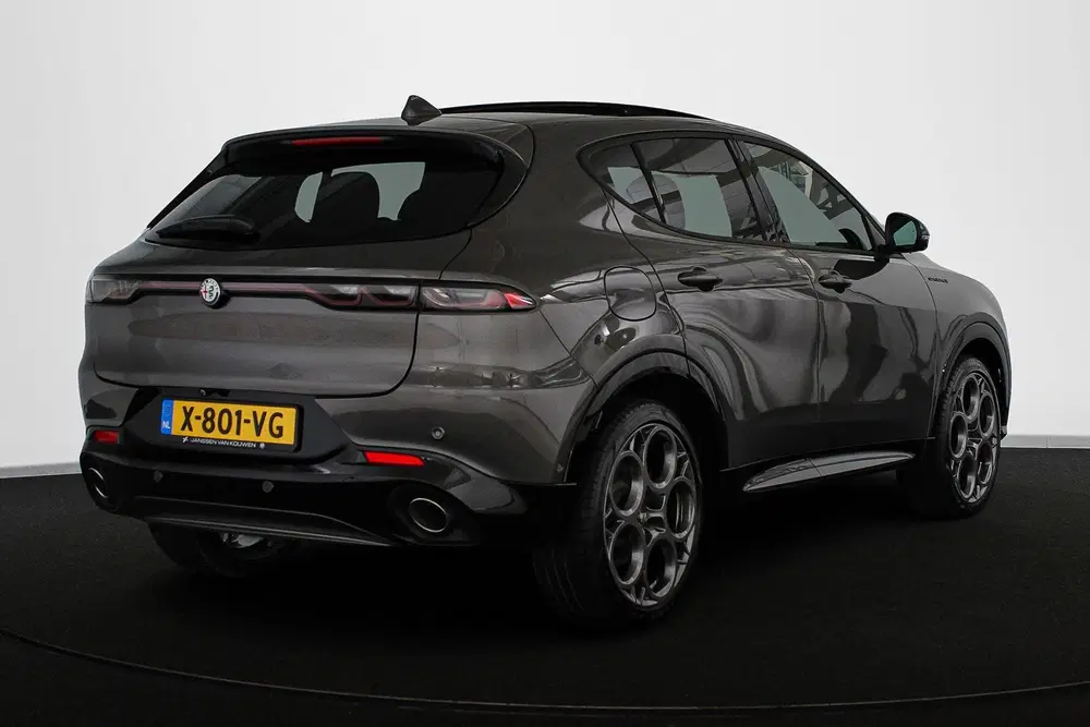 Alfa Romeo Tonale 1.3T PHEV Edizione Speciale Panoramadak Le uit 2024, foto 3