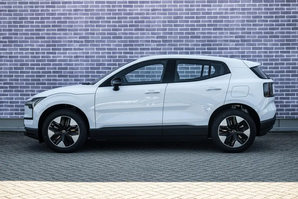 Volvo EX30 P3 Plus Europa 51 kWh uit 2026, foto 5