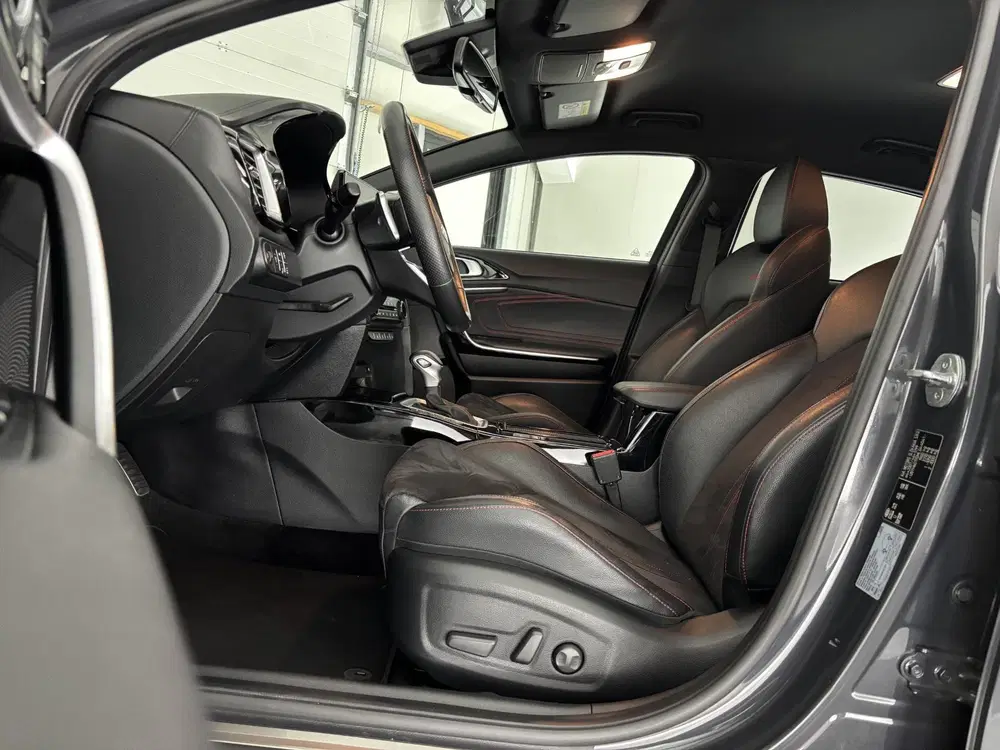 Kia ProCeed 1.6 T-GDi GT uit 2021, foto 4