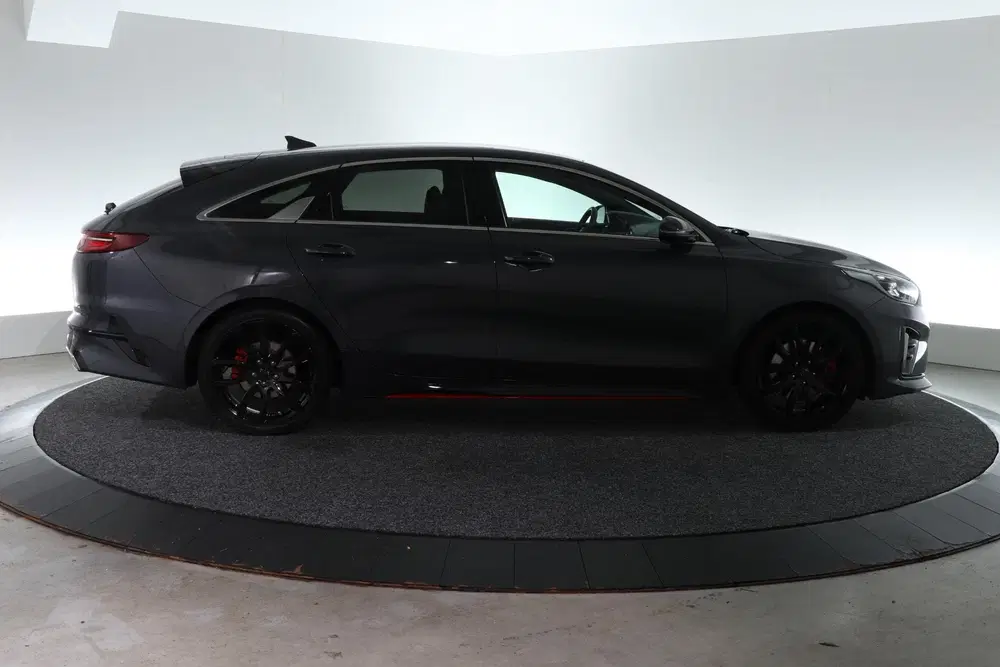 Kia ProCeed 1.6 T-GDi GT uit 2021, foto 6
