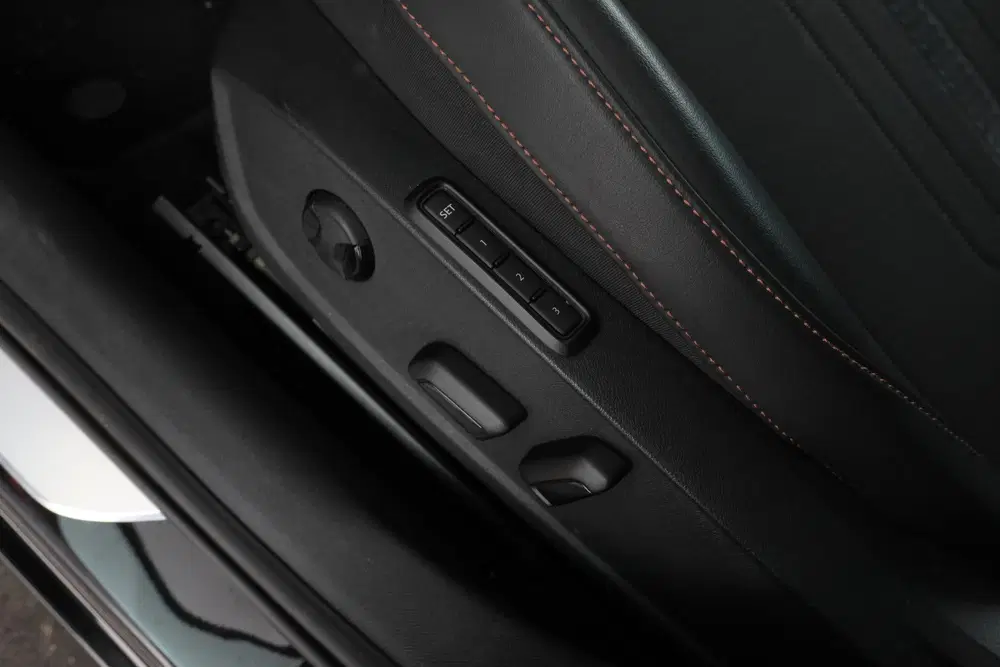 Cupra Formentor 1.4 e-Hybrid VZ Black Edition Panorama uit 2022, foto 15