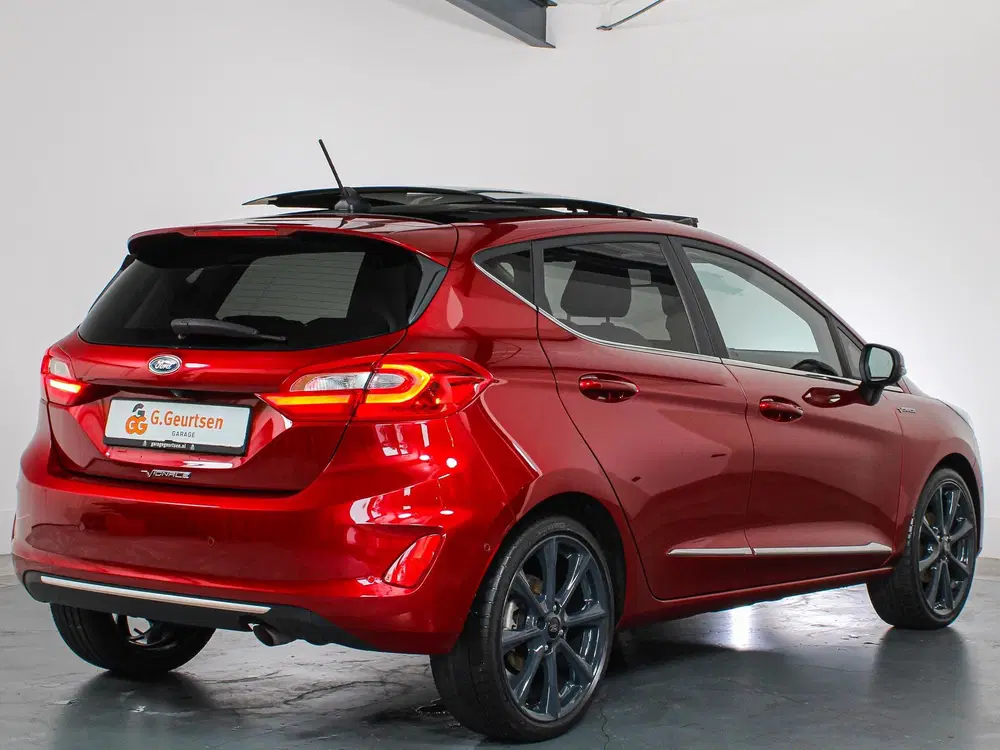Ford Fiesta 1.0 EcoBoost Vignale Panoramadak uit 2019, foto 2