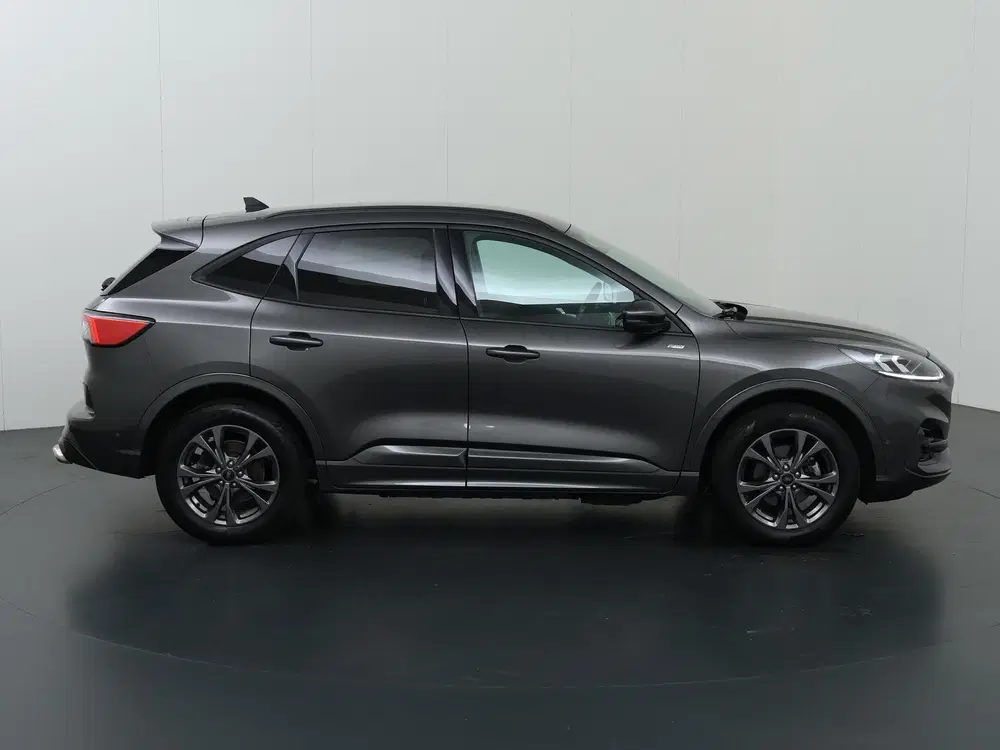 Ford Kuga 2.5 PHEV ST-Line uit 2022, foto 6