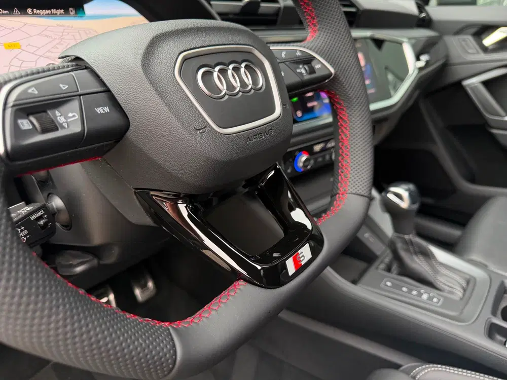 Audi Q3 35 TFSI S-Line 150 pk Blackstyle uit 2024, foto 6