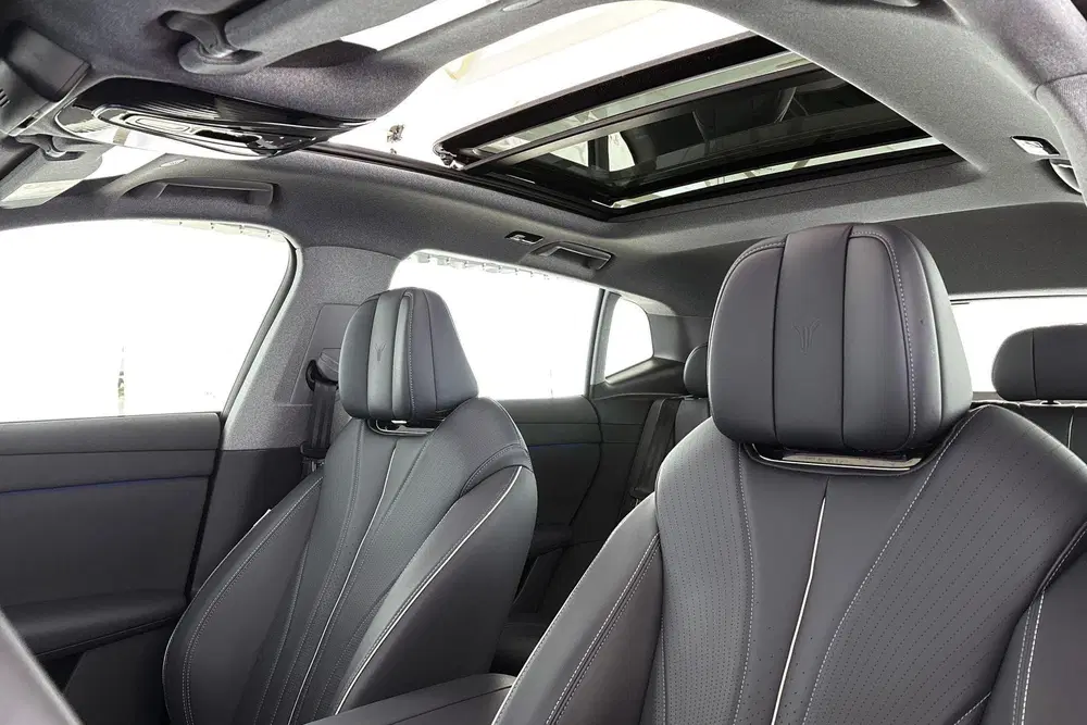 Voyah Courage Business Edition 80 kWh Head-Up Stoelverwa uit 2026, foto 8