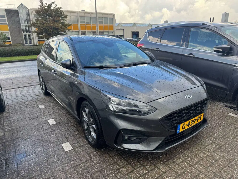 Ford Focus 1.0 EcoBoost ST Line Business uit 2019, foto 2