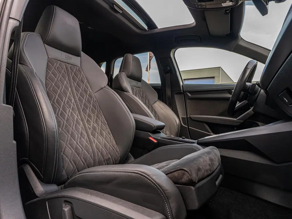 Audi A3 40 TFSI e S Line Pano VirtCP Keyless Memor uit 2021, foto 13