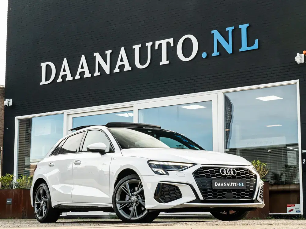 Audi A3 40 TFSI e S Line Pano VirtCP Keyless Memor uit 2021, foto 7