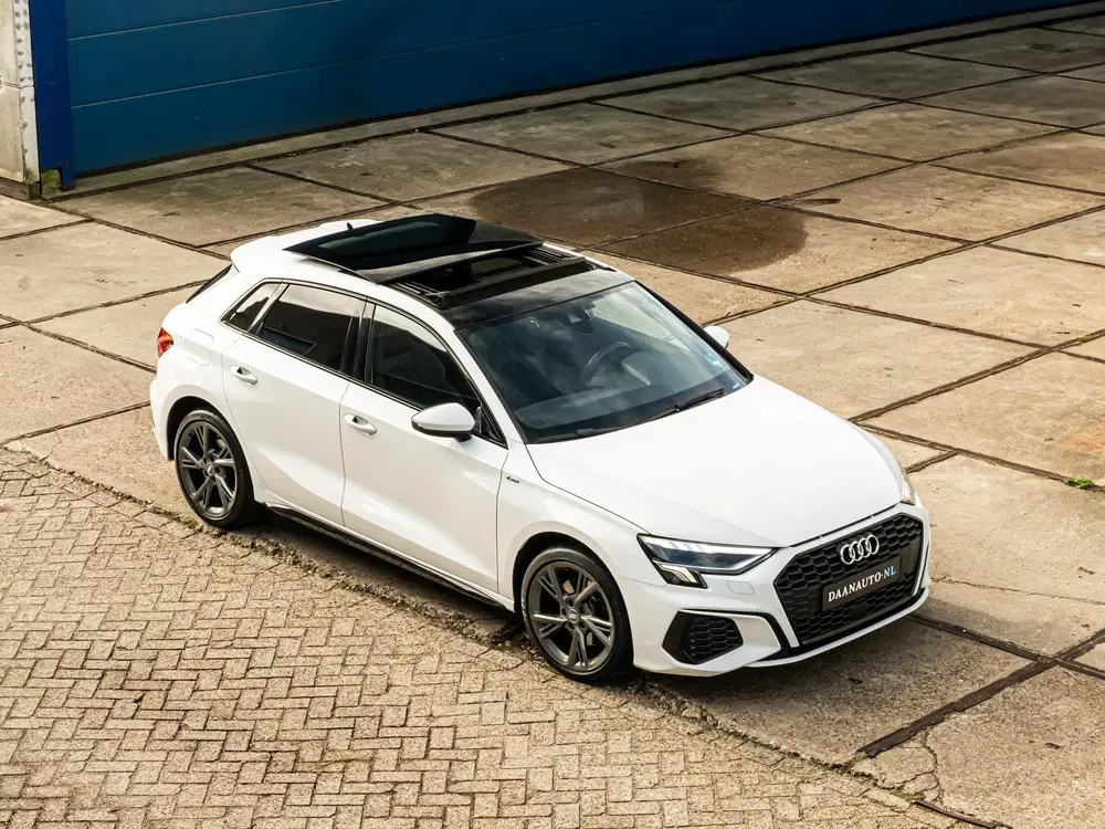 Audi A3 40 TFSI e S Line Pano VirtCP Keyless Memor uit 2021, foto 8