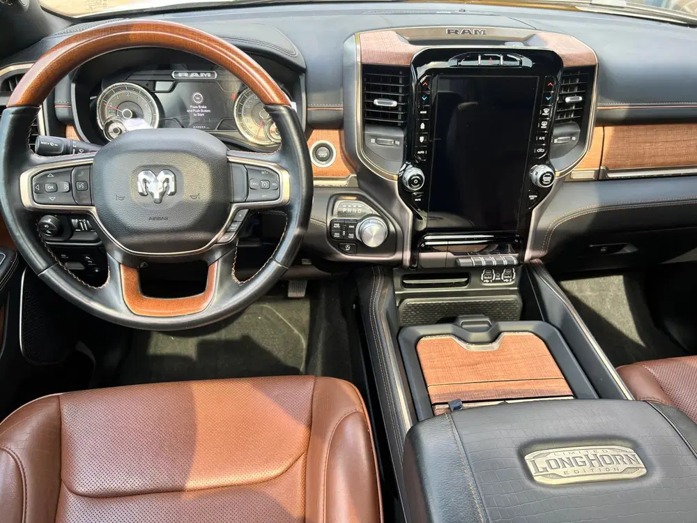 Dodge RAM 5.7 V8 4x4 Crew Cab Longhorn uit 2024, foto 12