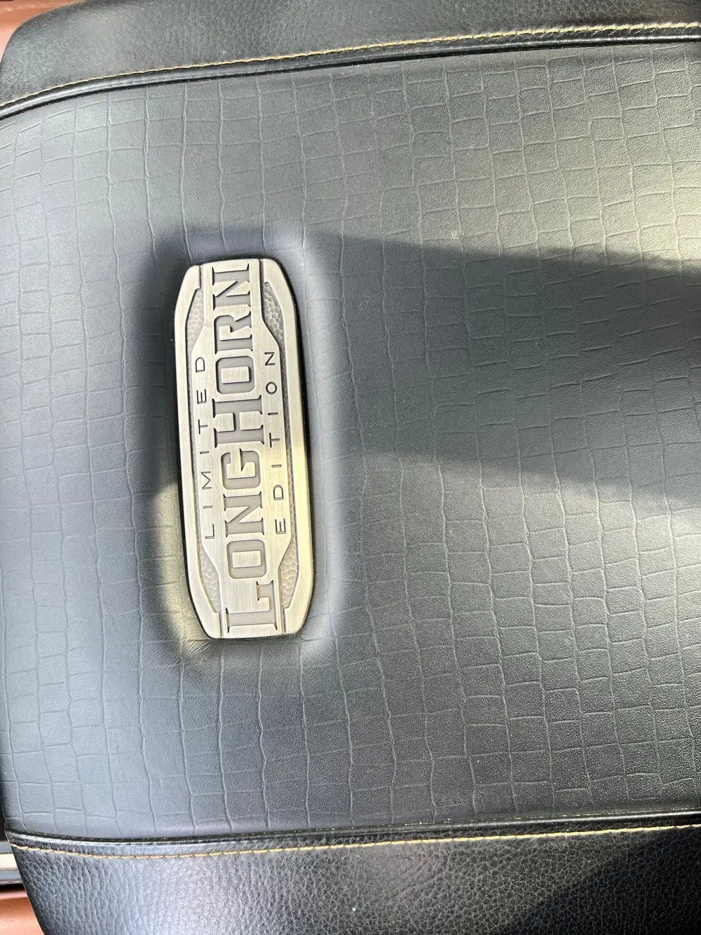 Dodge RAM 5.7 V8 4x4 Crew Cab Longhorn uit 2024, foto 14
