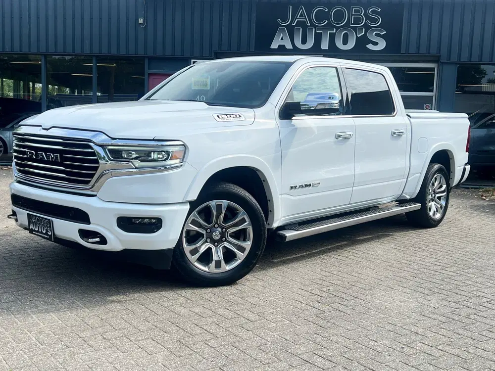Dodge RAM 5.7 V8 4x4 Crew Cab Longhorn uit 2024, foto 2