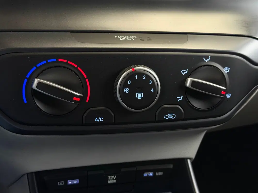 Hyundai BAYON 1.0 T-GDI Comfort Camera CarPlay uit 2024, foto 10