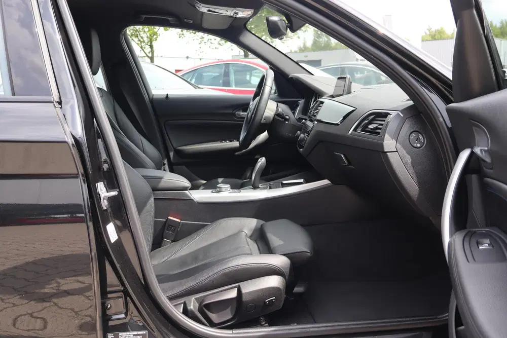 BMW 1-serie 118i Corporate Lease Executive uit 2019, foto 14