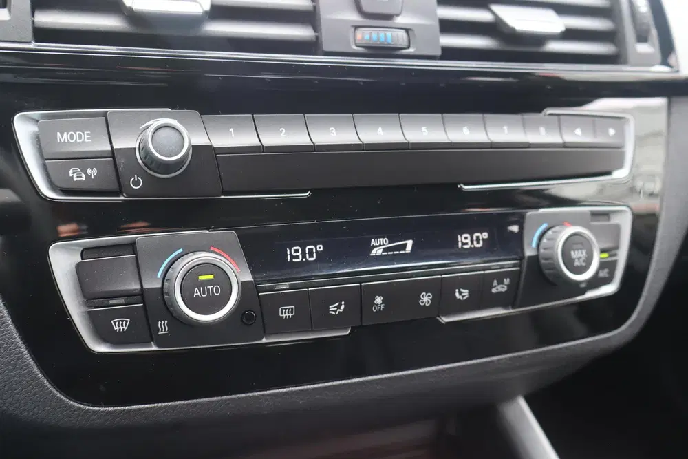BMW 1-serie 118i Corporate Lease Executive uit 2019, foto 9