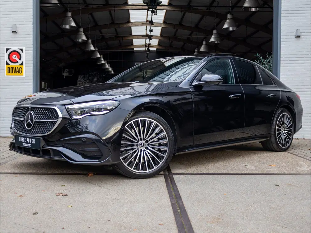 Mercedes-Benz E-Klasse 300 e AMG Line VOL *Luchtvering uit 2024