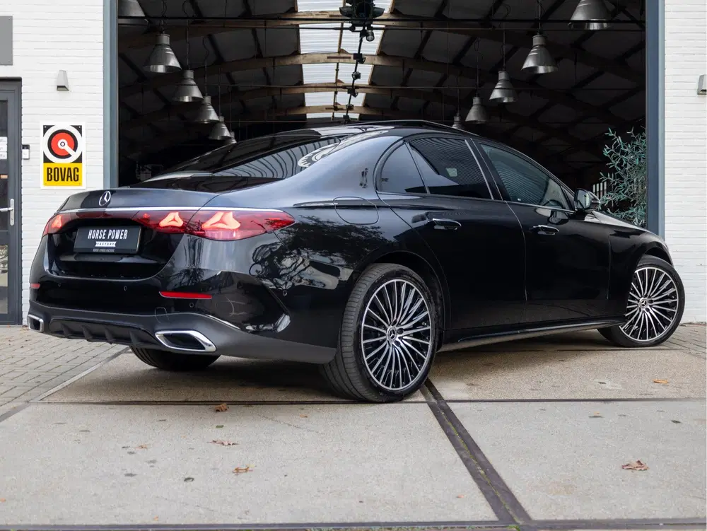 Mercedes-Benz E-Klasse 300 e AMG Line VOL *Luchtvering uit 2024, foto 2