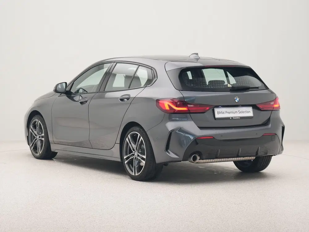 BMW 1-serie 118i Executive Edition M Sport (bj 2022) uit 2022, foto 10