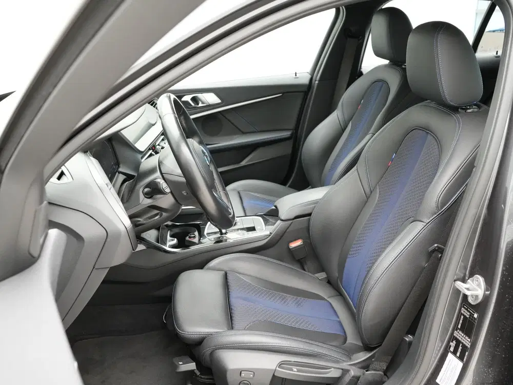 BMW 1-serie 118i Executive Edition M Sport (bj 2022) uit 2022, foto 4