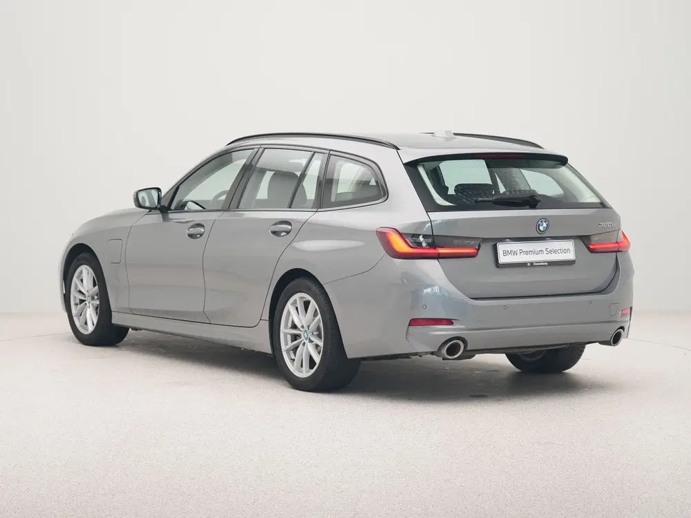 BMW 3-serie 320e Touring Accu conditie 96% (bj 2024) uit 2024, foto 10