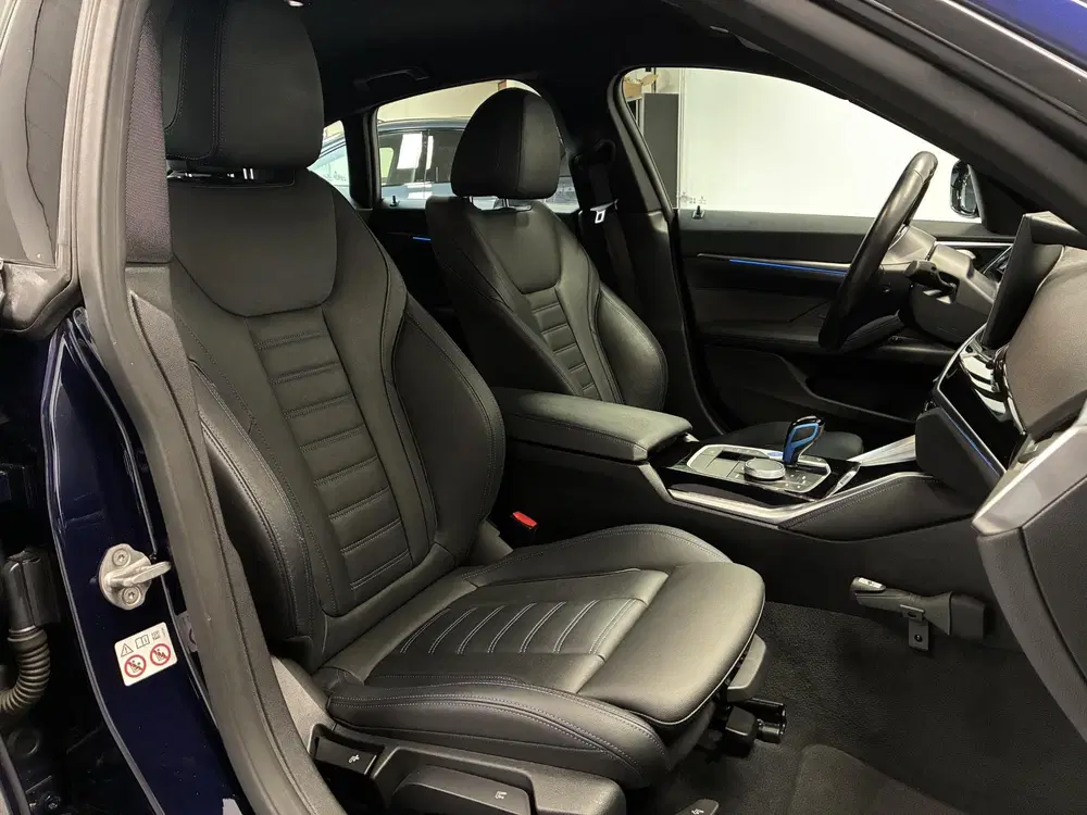BMW i4 eDrive40 M-Sport 84 kWh uit 2022, foto 14