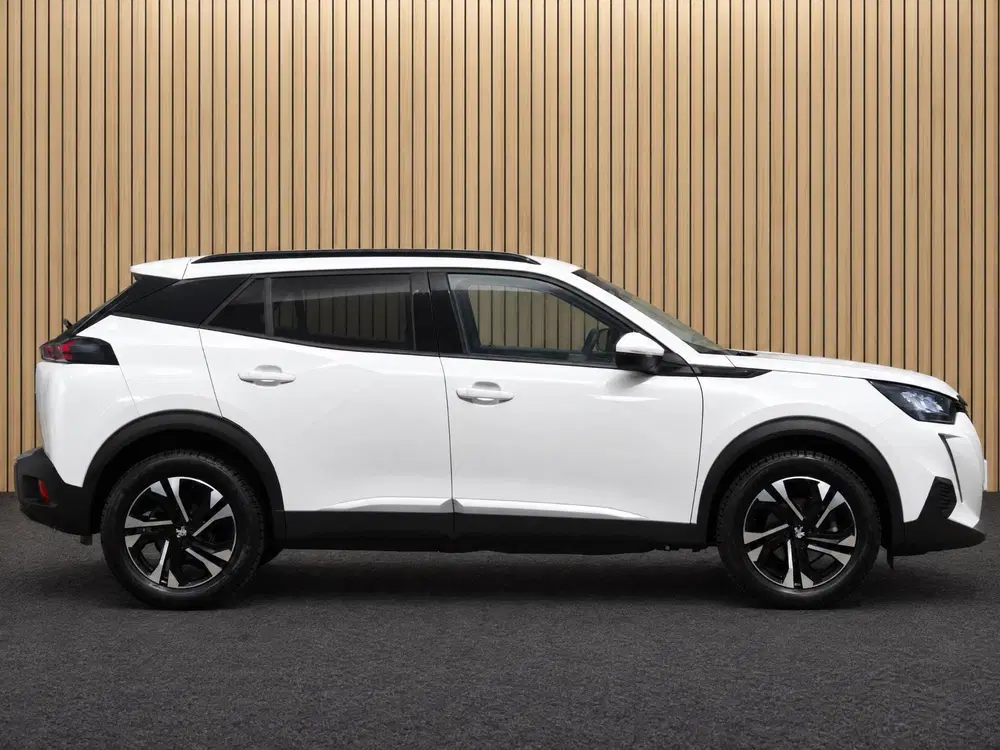 Peugeot 2008 1.2 PT 130 Allure uit 2022, foto 8