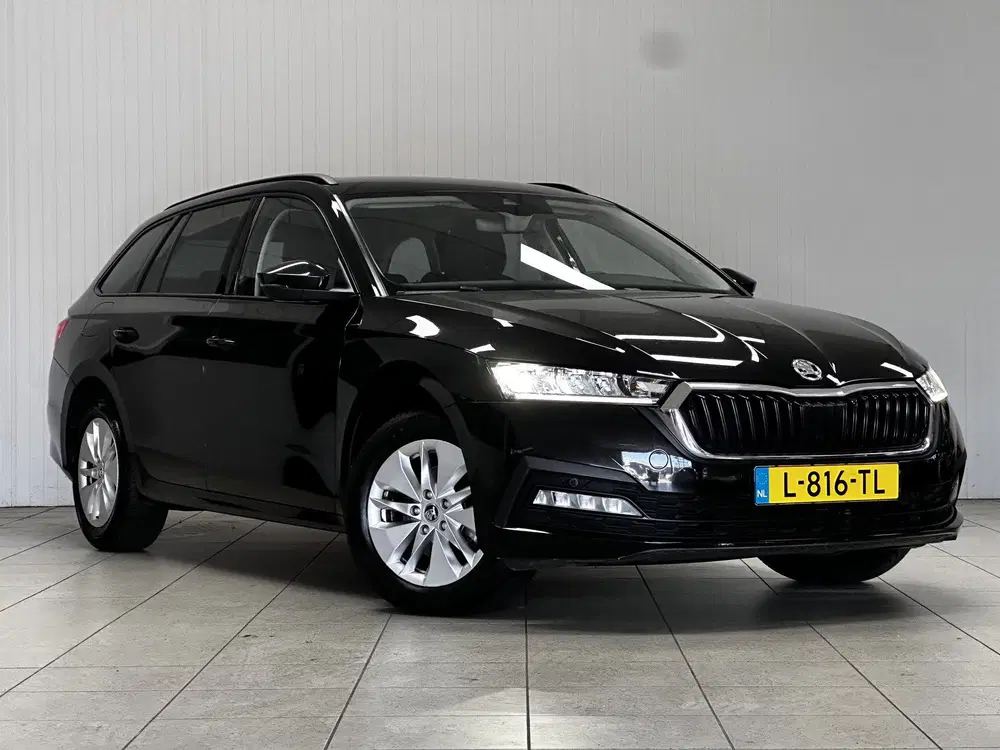 Skoda Octavia 1.0 TSI Business Edition uit 2021, foto 3