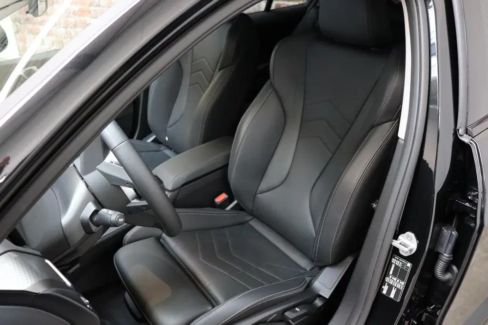 BMW 1-serie 120 M Sport Automaat uit 2026, foto 14