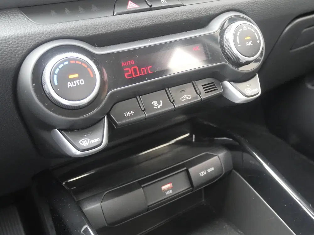 Kia Stonic 1.0 T-GDi MHEV DynamicLine uit 2025, foto 15
