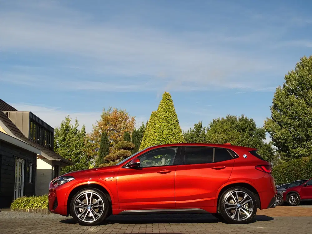 BMW X2 xDrive25e M-Sport uit 2021, foto 6
