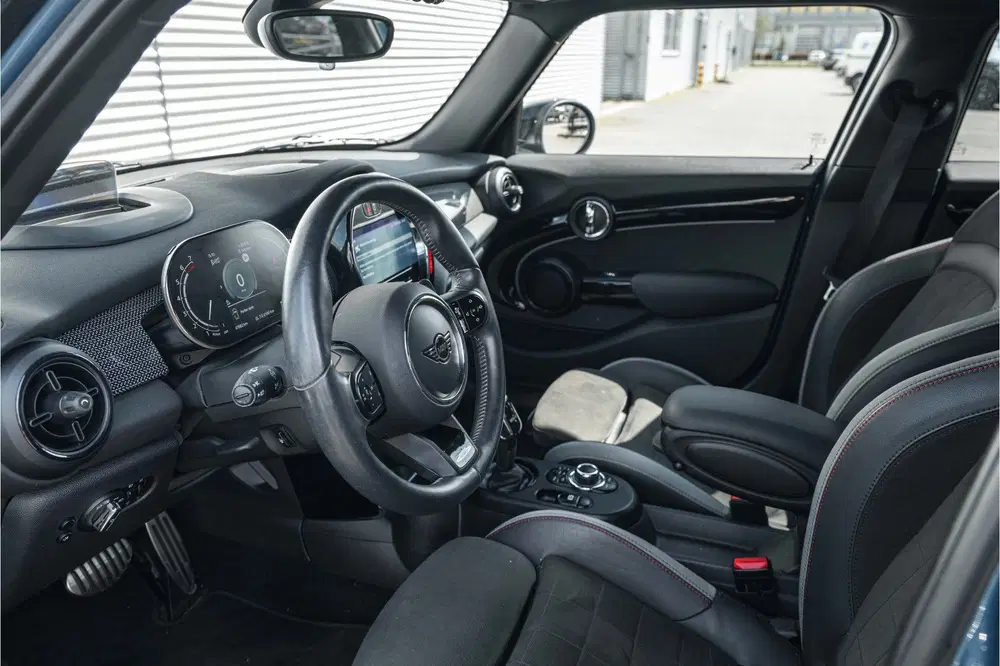 Mini Hatchback Cooper S John Cooper Works Automaat uit 2022, foto 14