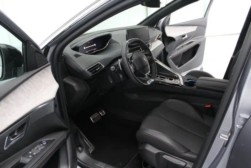 Peugeot 3008 1.2 PureTech GT 131PK uit 2024, foto 13