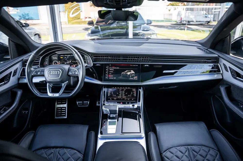 Audi Q8 60 TFSI e quattro Pro Line S Competition uit 2021, foto 2