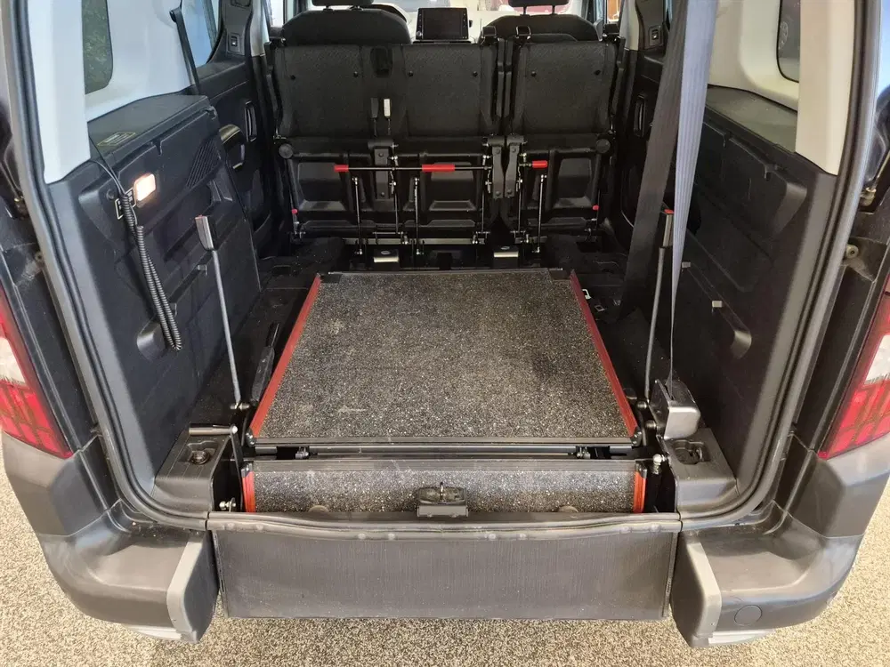 Peugeot Rifter L1 Rolstoelauto 3+1 of 5+0 incl. lier uit 2021, foto 10
