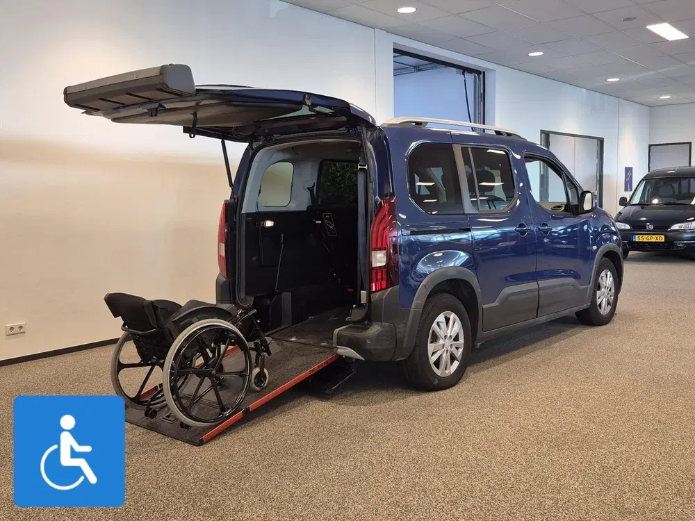 Peugeot Rifter L1 Rolstoelauto 3+1 of 5+0 incl. lier uit 2021, foto 2