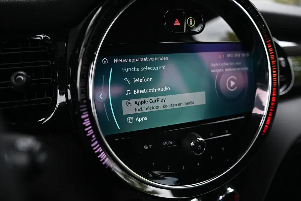 Mini Hatchback Cooper Camden Automaat uit 2023, foto 10