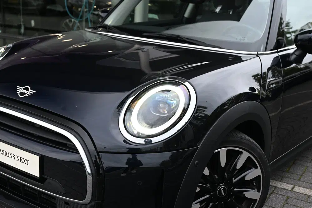 Mini Hatchback Cooper Camden Automaat uit 2023, foto 14