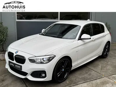 BMW 1-serie 118i 136pk Automaat Executive Sport line P uit 2019