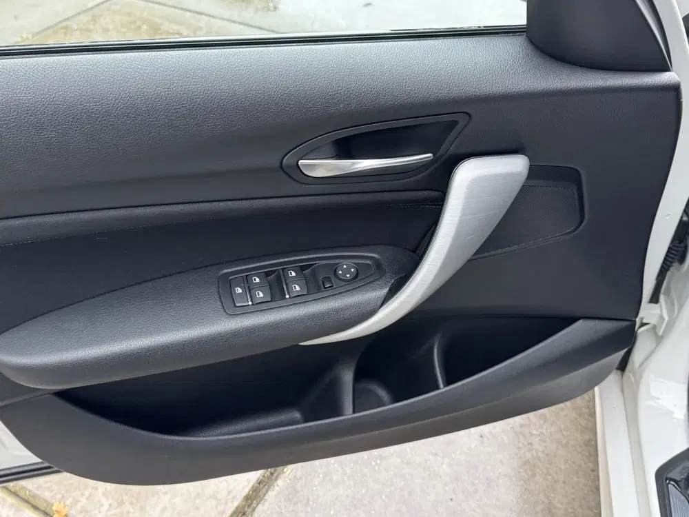 BMW 1-serie 118i 136pk Automaat Executive Sport line P uit 2019, foto 9